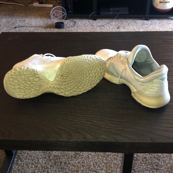 Adidas men’s basketball shoes - Picture 4 of 4